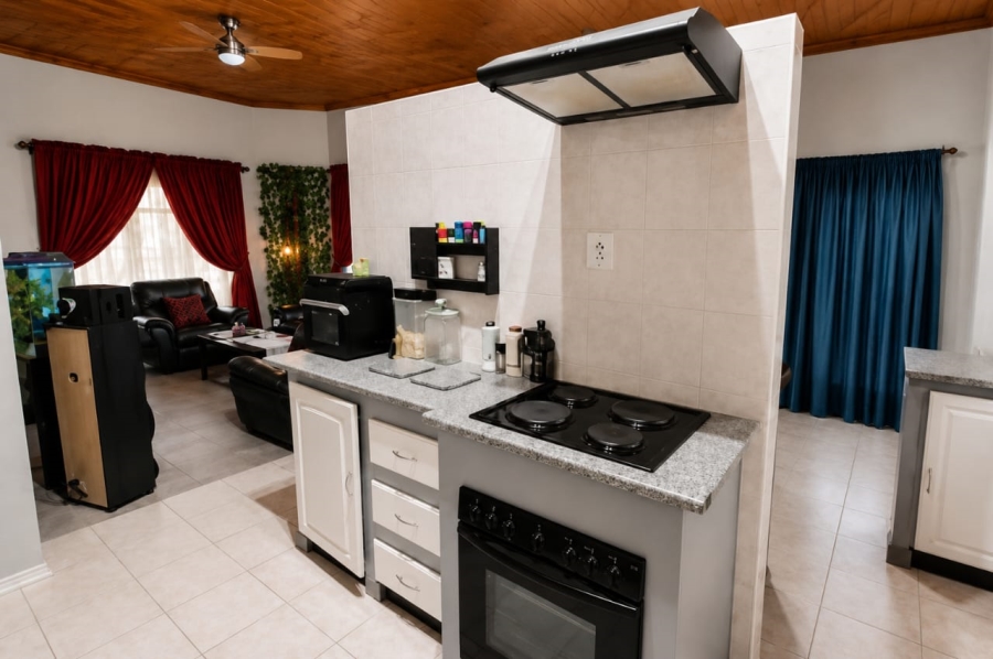 3 Bedroom Property for Sale in Geelhoutpark North West